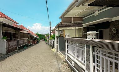 Rumah siap huni murah dekat ringrod utara kampus UPN.