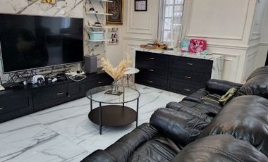 Rumah Mewah Turun Harga  di Komplek Mainroad Ters Jakarta Antapani