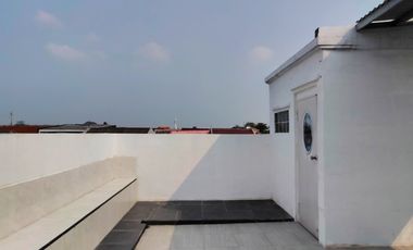 Rumah Baru Cantik dalam komplek pondok kelapa jaktim