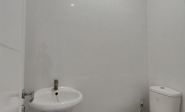 Rumah Baru Cantik dalam komplek pondok kelapa jaktim