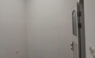 DISEWA RUMAH SIAP HUNI KELAPA GADING JAKARTA UTARA NON FURNISHED BAGUS