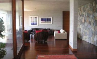 Casa en Arriendo en Golf De Manquehue - Santiago College