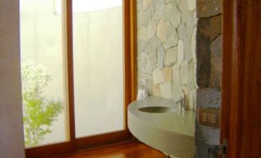 Casa en Arriendo en Golf De Manquehue - Santiago College