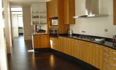 Casa en Arriendo en Golf De Manquehue - Santiago College