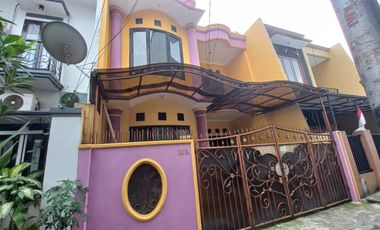 Rumah siap huni 2 lantai di dekat gelael Tebet