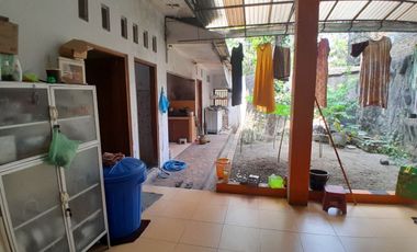 Rumah murah lahan luas 200 m2 di Makamhaji Kartasura