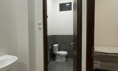 jl kaliurang dekat PLN jl kayen banteng, rumah full furnish dijual murah