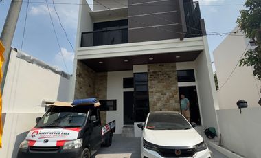 jl kaliurang dekat PLN jl kayen banteng, rumah full furnish dijual murah