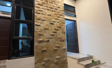 jl kaliurang dekat PLN jl kayen banteng, rumah full furnish dijual murah