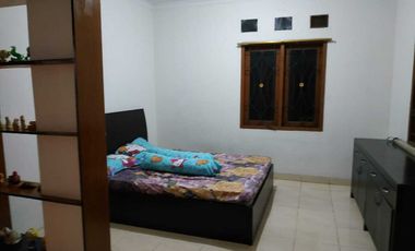 Disewakan Rumah Bagus siap Huni Semi Furnish di Mekar Wangi Bandung