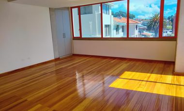 VENTA Departamento 3 dormitorios nuevo Quito Tenis AH