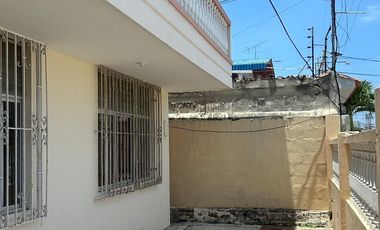 Venta de casa en Salinas, Cdla Italiana, a un minuto del malecón de Salinas, GenF