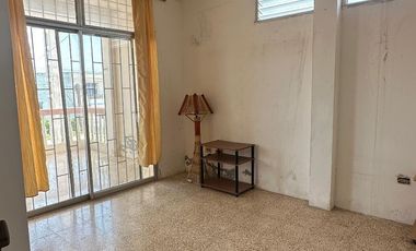 Venta de casa en Salinas, Cdla Italiana, a un minuto del malecón de Salinas, GenF