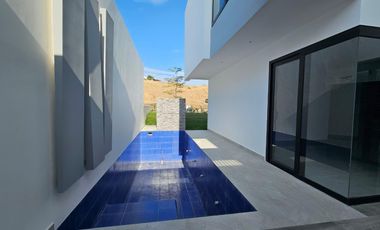 Expectacular casa, ubicada en la zona sur de la Ciudad de Manta