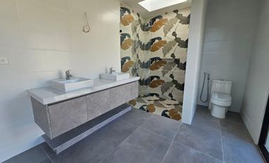 Expectacular casa, ubicada en la zona sur de la Ciudad de Manta