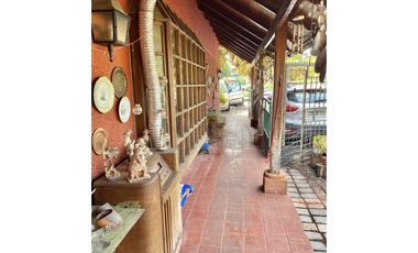 Casa amplia 6D 5B + habitación tipo depto. con entrada independiente