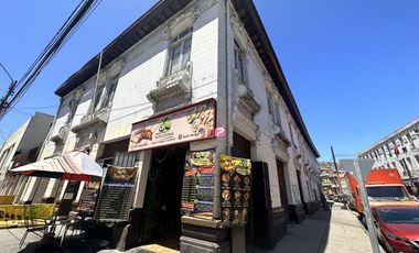 Venta de edificio con locales comerciales en Valparaíso