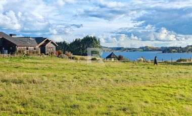 PARCELA VISTA DESPEJADA  LAGUNA PICHILAGUNA EN PUERTO WERNER
