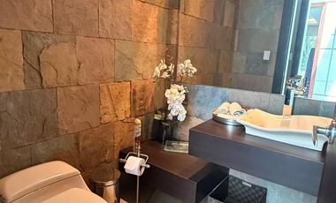 VENTA Casa en Urb. Privada. Arrayanes, Puembo . YC