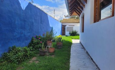 Casa de venta Urbanización Oasis San Antonio de Pichincha