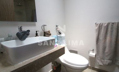La Reserva. Magnifica casa con amplio terreno excedente, 3 recamaras.