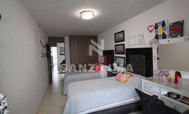 La Reserva. Magnifica casa con amplio terreno excedente, 3 recamaras.