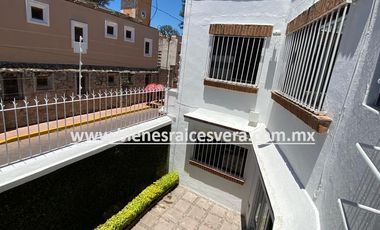 CASA EN RENTA EN TEQUISQUIAPAN EN FRACC. MANANTIALES DEL PRADO. Eugenia.