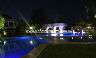 CASA EN RENTA EN TEQUISQUIAPAN EN FRACC. MANANTIALES DEL PRADO. Eugenia.