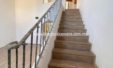 CASA EN RENTA EN TEQUISQUIAPAN EN FRACC. MANANTIALES DEL PRADO. Eugenia.