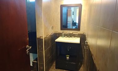 CASA 5 AMBIENTES VENTA EN Islandia  3779 (REMEDIOS DE ESCALADA)