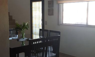 CASA 5 AMBIENTES VENTA EN Islandia  3779 (REMEDIOS DE ESCALADA)