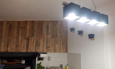 CASA 5 AMBIENTES VENTA EN Islandia  3779 (REMEDIOS DE ESCALADA)