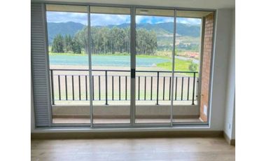 ARRIENDO APARTAMENTO CON VISTA CAMPESTRE EN QUINTO PISO EN CAJICA