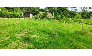 Venta de lote de 1612 M2 en 349 mill en La Mesa Cund, terreno plano