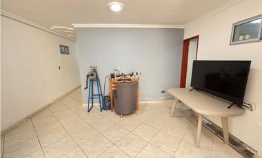 VENTA  AMPLIA CASA MULTIFAMILIAR EN PRIMER PISO EN SIMON BOLIVAR