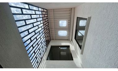 VENTA DE HERMOSA CASA REMODELADA BARRIO CORALES PEREIRA