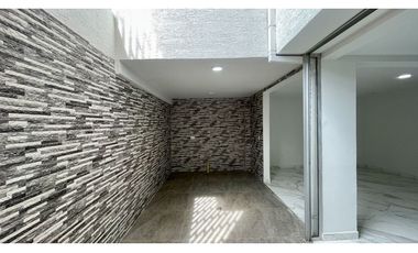 VENTA DE HERMOSA CASA REMODELADA BARRIO CORALES PEREIRA