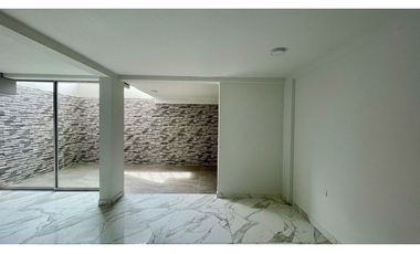 VENTA DE HERMOSA CASA REMODELADA BARRIO CORALES PEREIRA