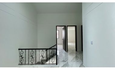 VENTA DE HERMOSA CASA REMODELADA BARRIO CORALES PEREIRA