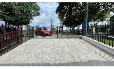 VENTA DE HERMOSA CASA REMODELADA BARRIO CORALES PEREIRA