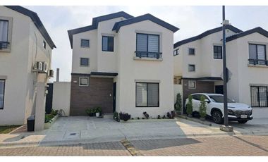 Casa en Alquiler - Los Prados 3, Vía Salitre | Junto al Colegio Tejar