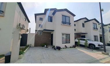 Casa en Alquiler - Los Prados 3, Vía Salitre | Junto al Colegio Tejar