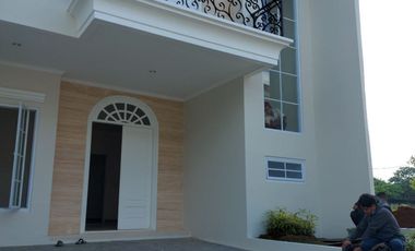 Dijual Rumah Dekat Tol Pamulang, Kampus UT Pondok Cabe Tangsel