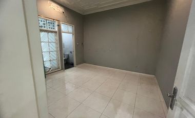 Rumah Luas dan Nyaman di Kawasan Strategis Laweyan Solo