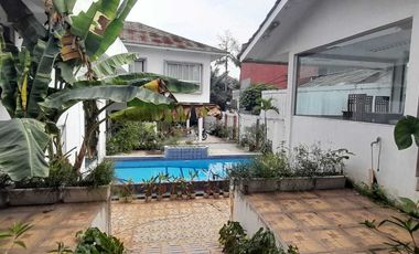 Rumah Mewah Dalam Cluster Dengan Private Pool Dijual Di Ciputat
