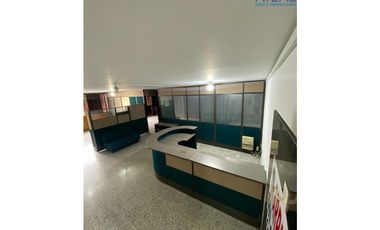 ARRIENDO OFICINA EN CENTRO DE  BUCARAMANGA COD:679