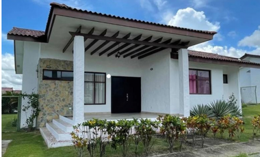 VENDO CASA DE PLAYA EN PIEDRAS GORDAS VILLAGE, SAN CARLOS (3)