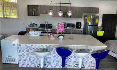 VENDO CASA CON PISCINA EN CORONADO (26)