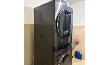 SE ALQUILA CASA ESPECTACULAR EN ALBROOK