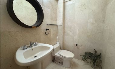 SE ALQUILA CASA ESPECTACULAR EN ALBROOK